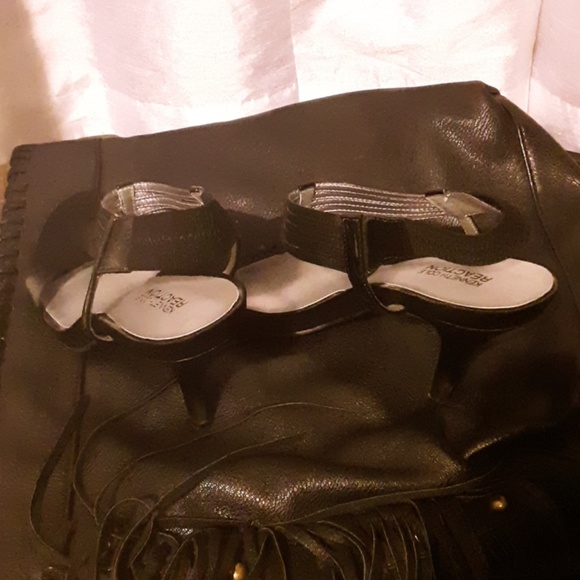 Kenneth Cole Dress heel - Picture 2 of 3